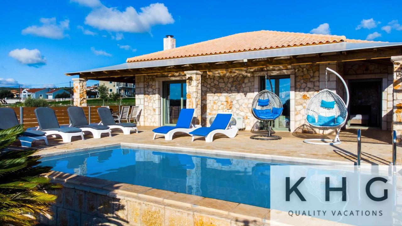 Leo'S Stone Made Villa! Karavádhos Exteriér fotografie