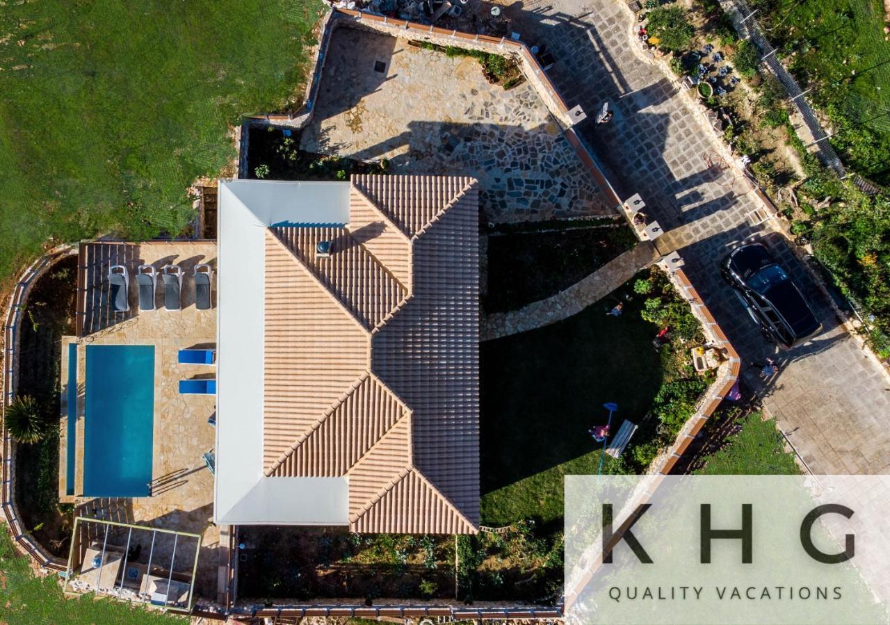 Leo'S Stone Made Villa! Karavádhos Exteriér fotografie