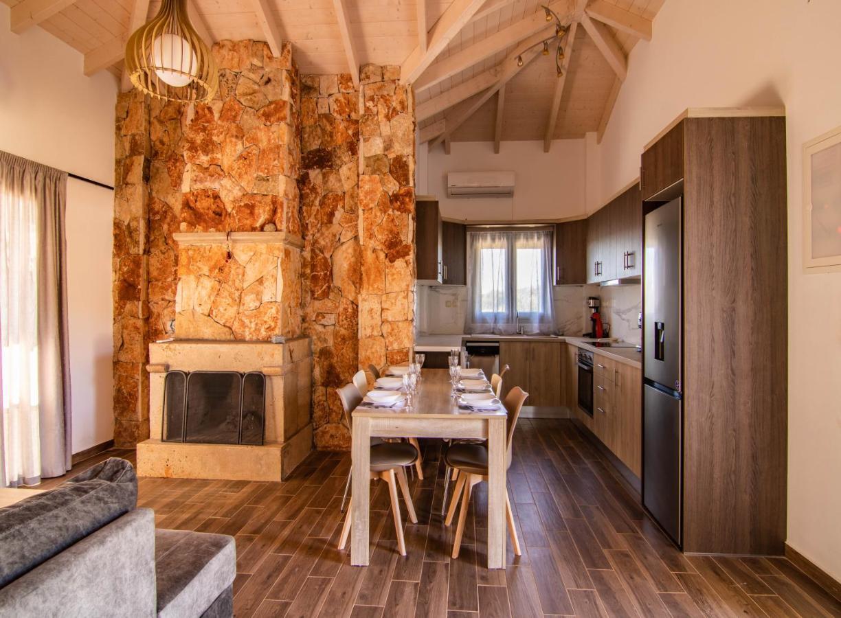 Leo'S Stone Made Villa! Karavádhos Exteriér fotografie